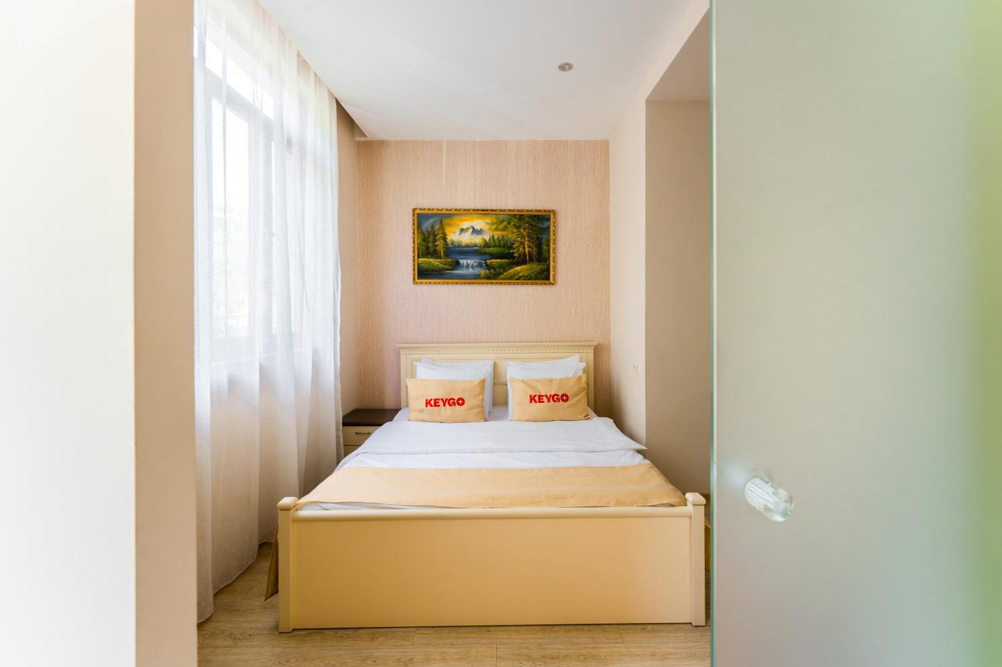 1Br Apt Near Opera Self-Enter By Keygo 25 Yerevan Bagian luar foto